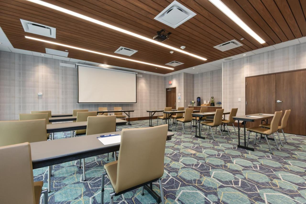 Holiday Inn Express & Suites Charlotte - Ballantyne By Ihg Buitenkant foto