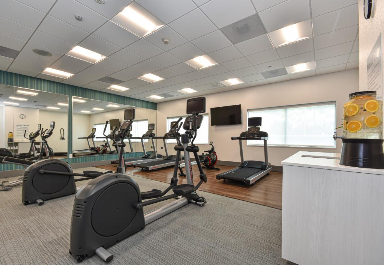 Holiday Inn Express & Suites Charlotte - Ballantyne By Ihg Buitenkant foto
